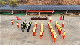 标题:太行山高速邢邯段组织开展2025年“路警一体”联合除雪保畅应急演练<br/>说明:<br/>日期:2025/11/5 17:18:22