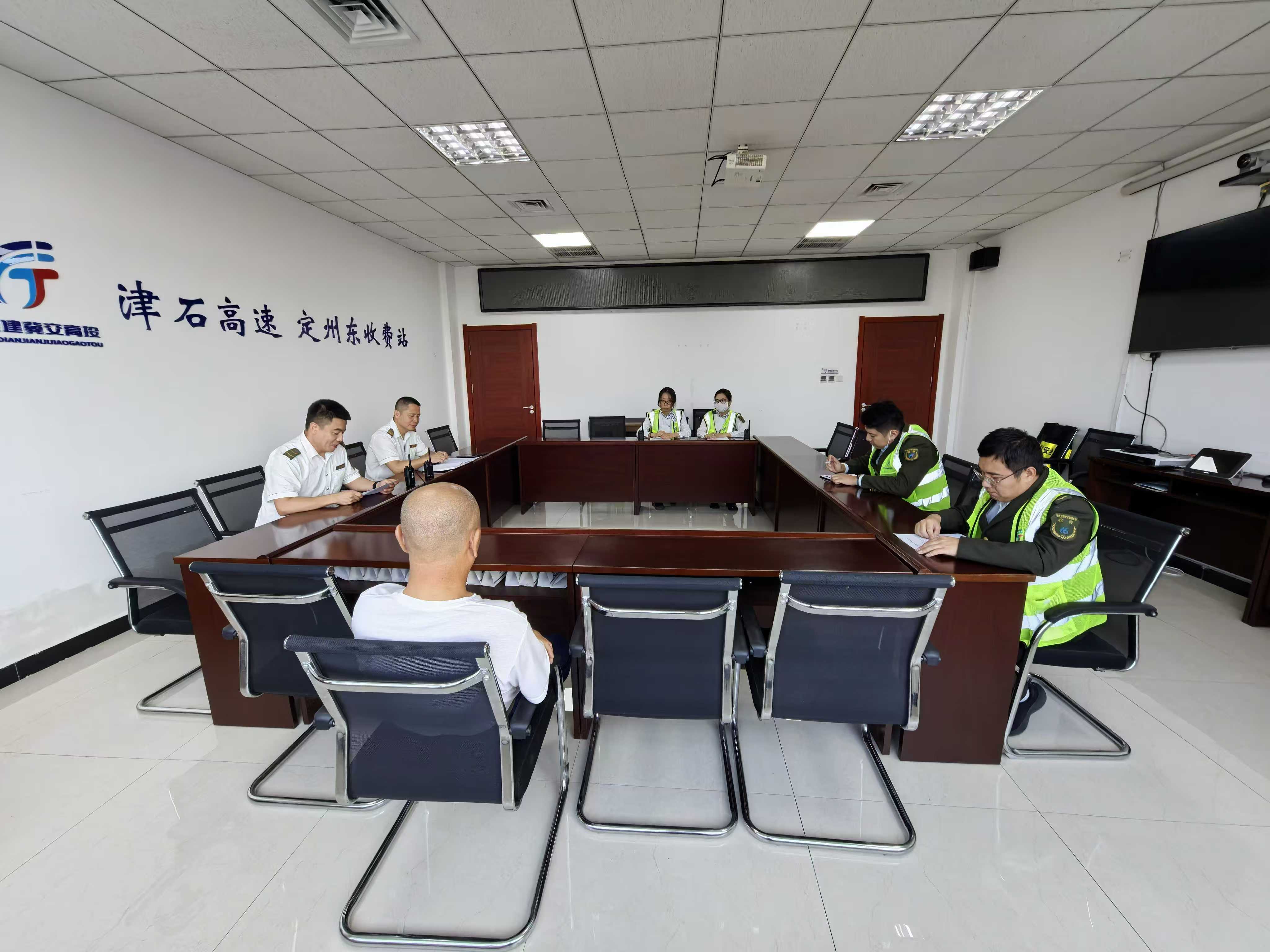 F:\桌面\783b813e3288206d6fdd3298e050e26f.jpg F:\桌面\783b813e3288206d6fdd3298e050e26f.jpg