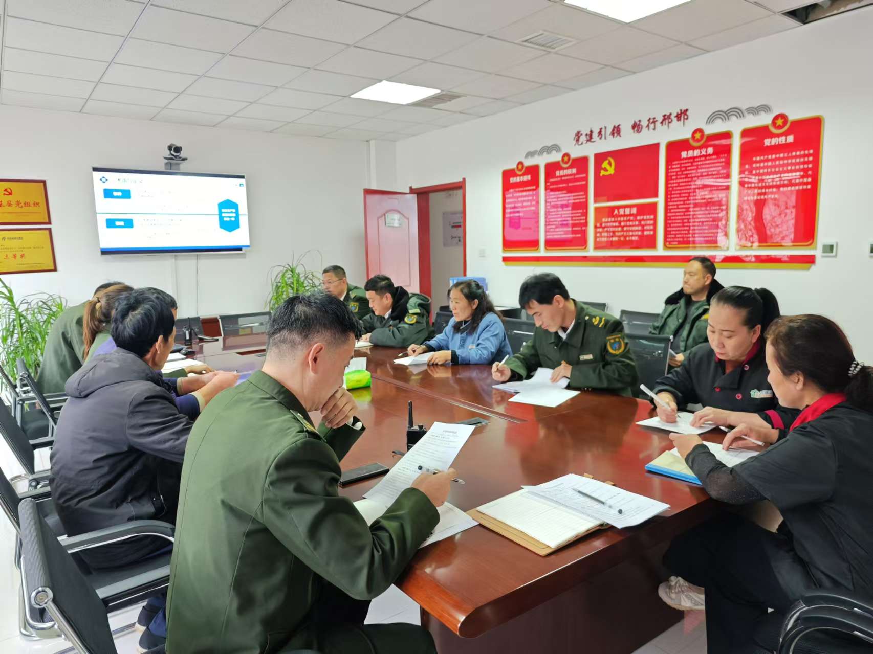 微信图片_20251029221800.jpg 微信图片_20251029221800.jpg