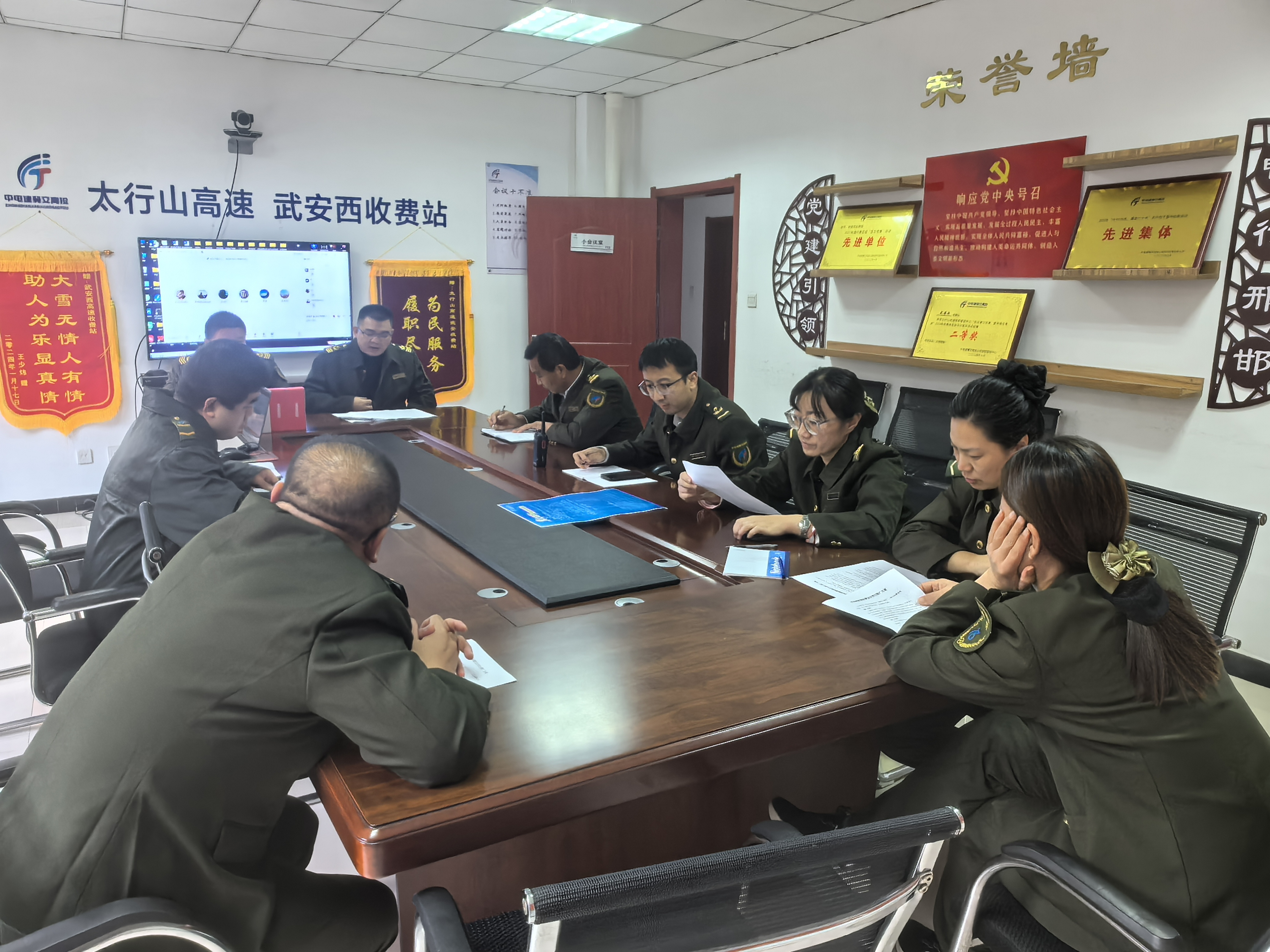 edc9803240355c821ca3f472dfc6961e.jpg edc9803240355c821ca3f472dfc6961e.jpg